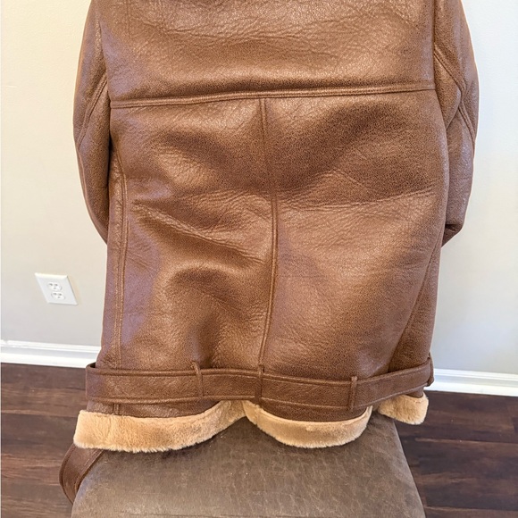Women's Brown Shearling Jacket - Picture 10 of 10